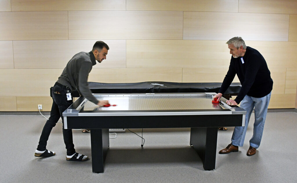 russeksjon åpning shuffleboard