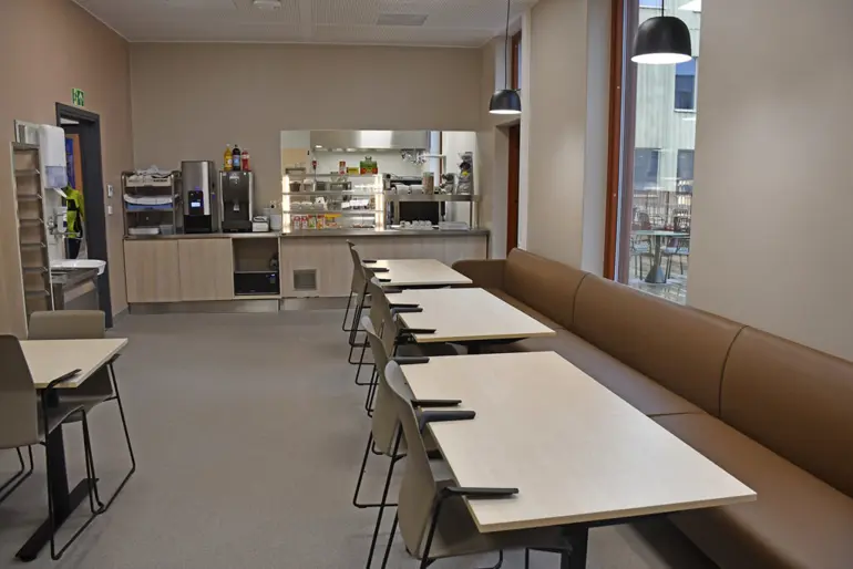 russeksjon åpning kafe