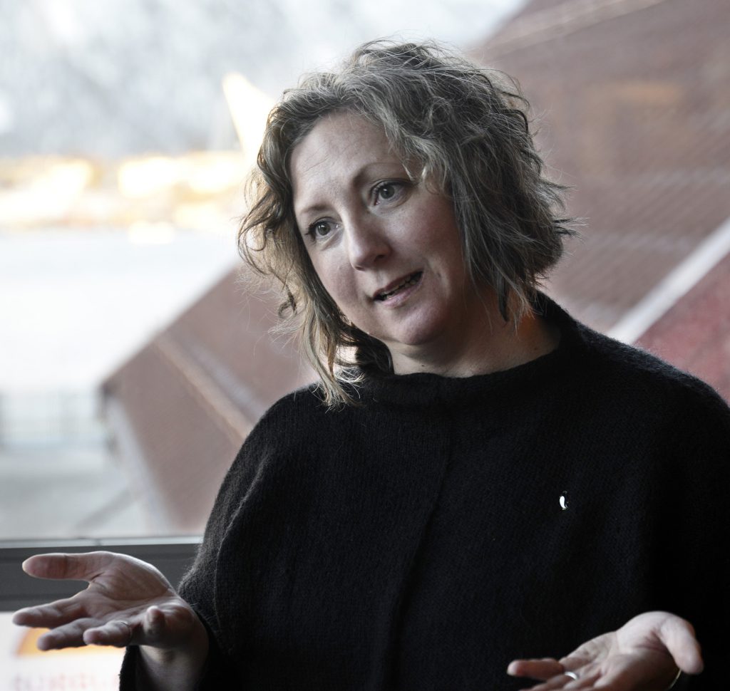 En person med åpen munn