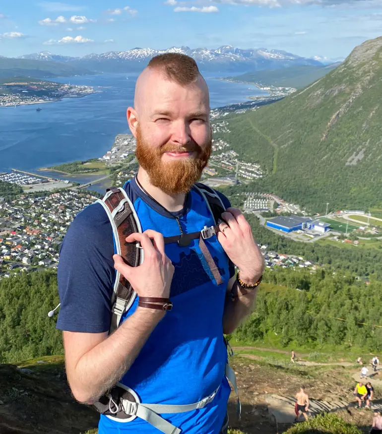 John Christian Vedal på toppen av Sherpatrappa i Tromø. Privat foto