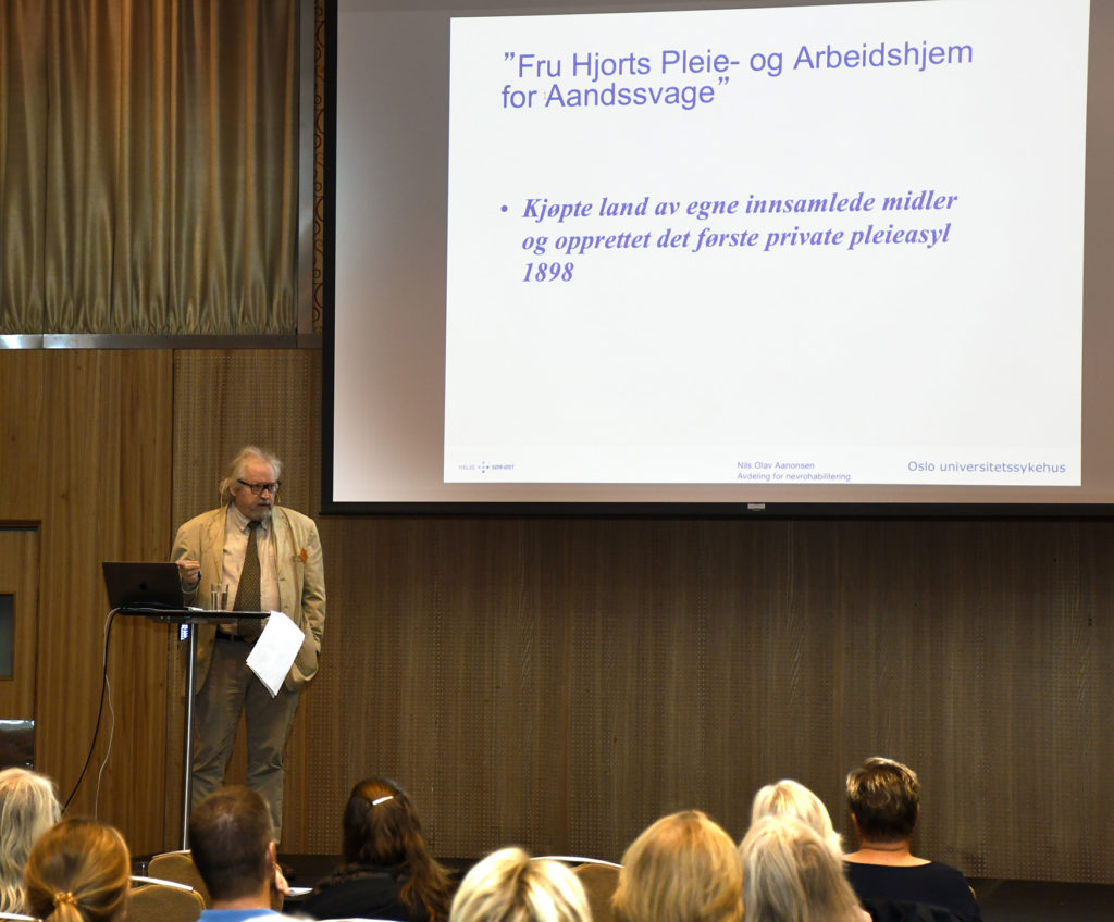 En person som holder en presentasjon