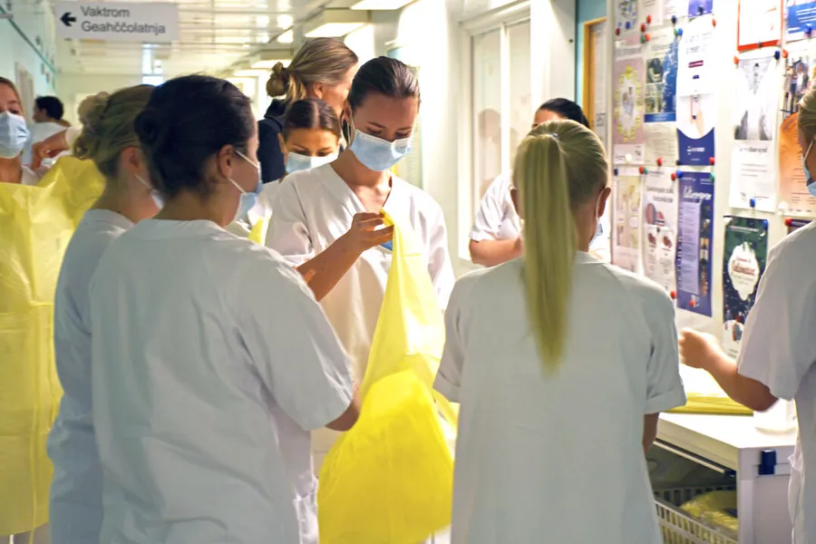 Sykepleierstudenter smittevern (7)