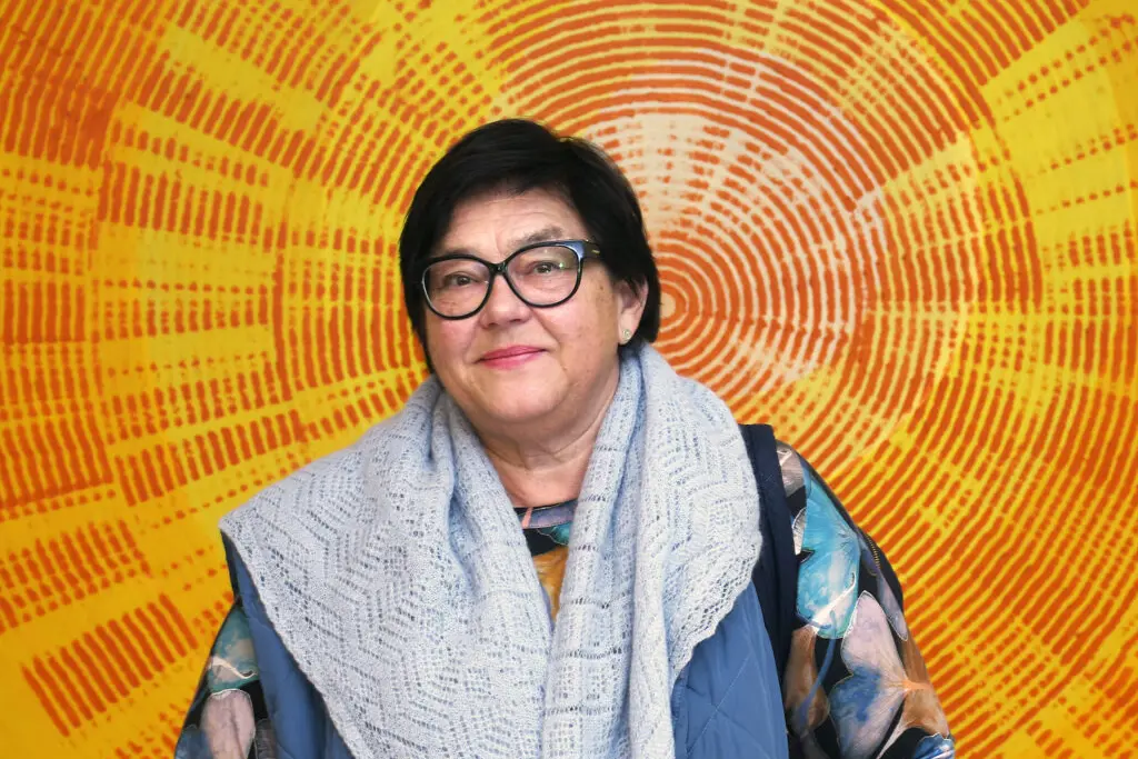 Eva Kramvik leder kunstkomiteen ved UNN.