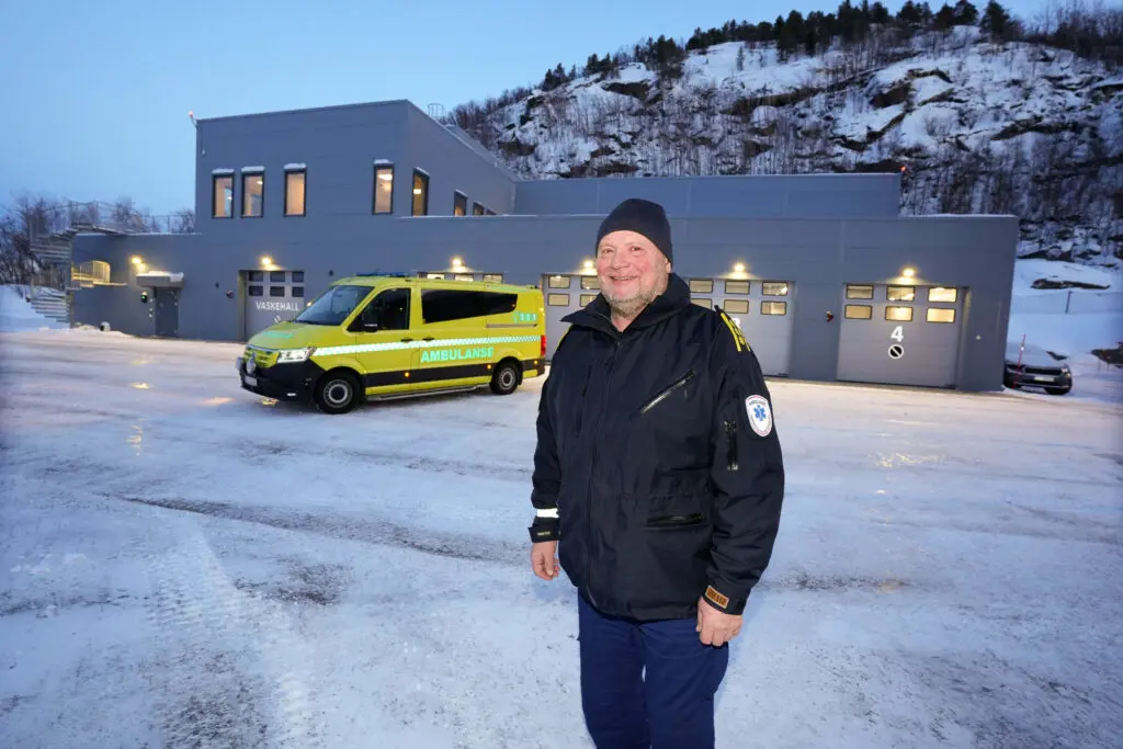 ambulansestasjon Furumoen berglund m.fl (2 av 13)