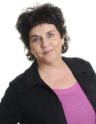 En person med mørkt hår