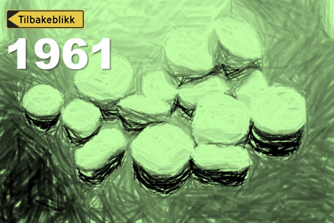 En grønn alien med svart bakgrunn