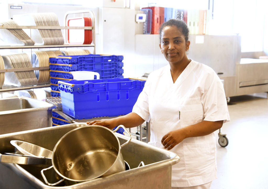 En person i hvit frakk