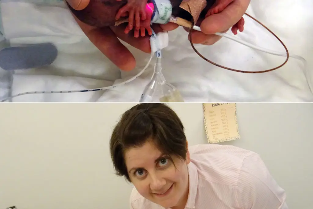 En mann som ligger på en seng med en kvinne liggende på brystet hans