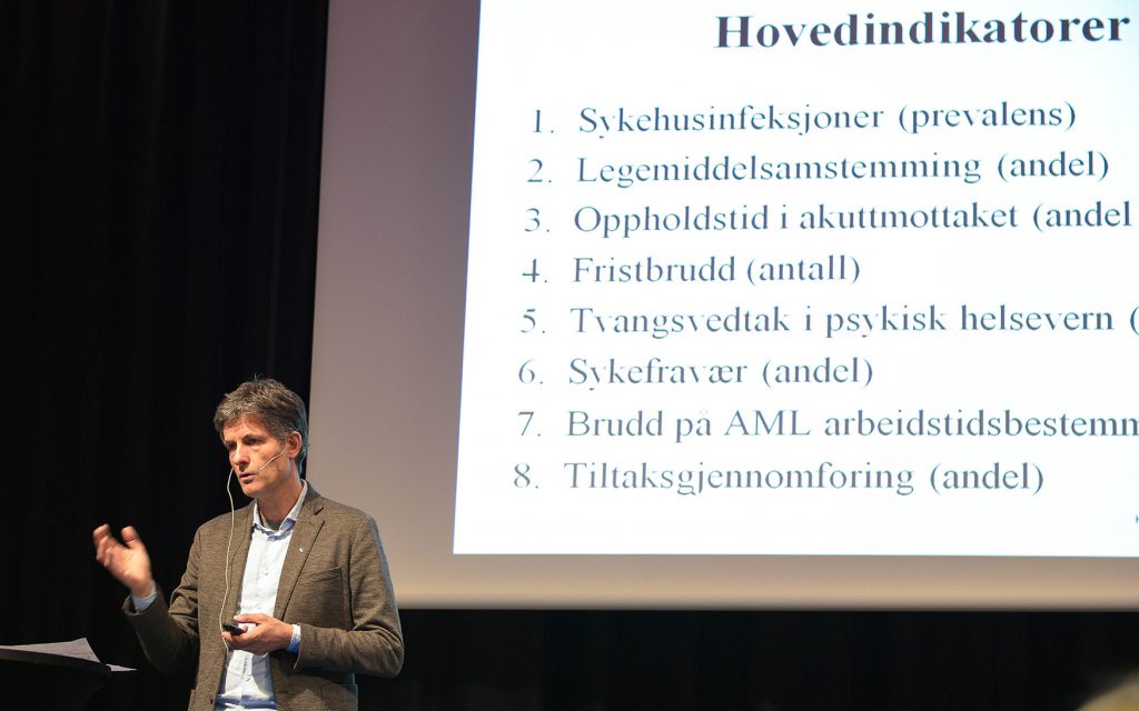 En person som holder en presentasjon