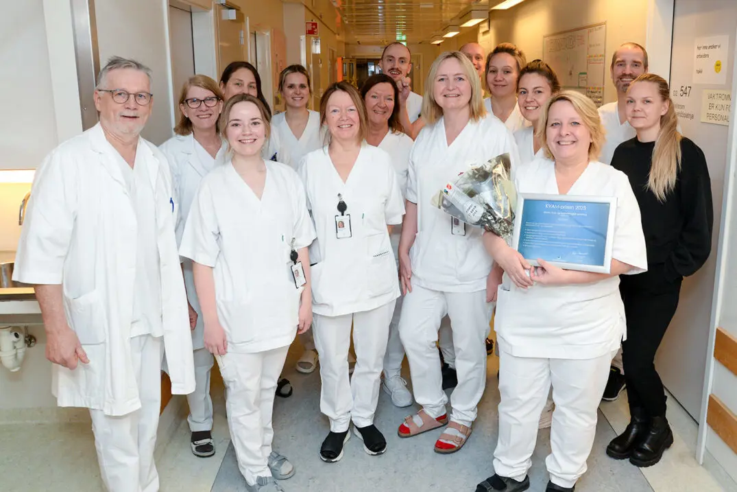 Utdeling av KVAM prisen til Nevro-, Hud- og Reumatologisk avdeling