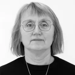 En person med briller