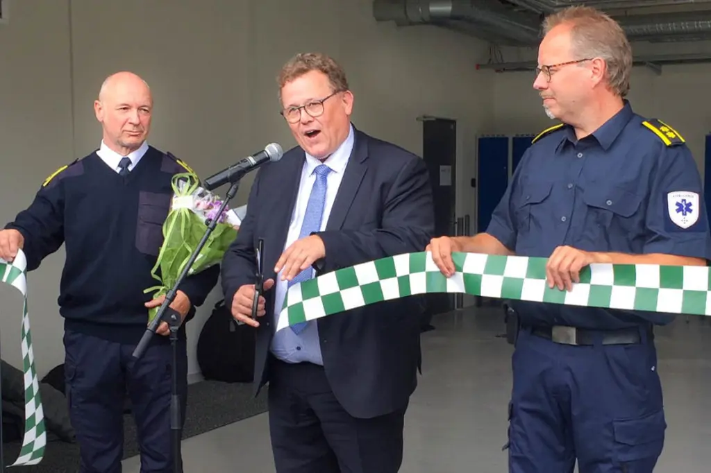 En gruppe menn i uniform