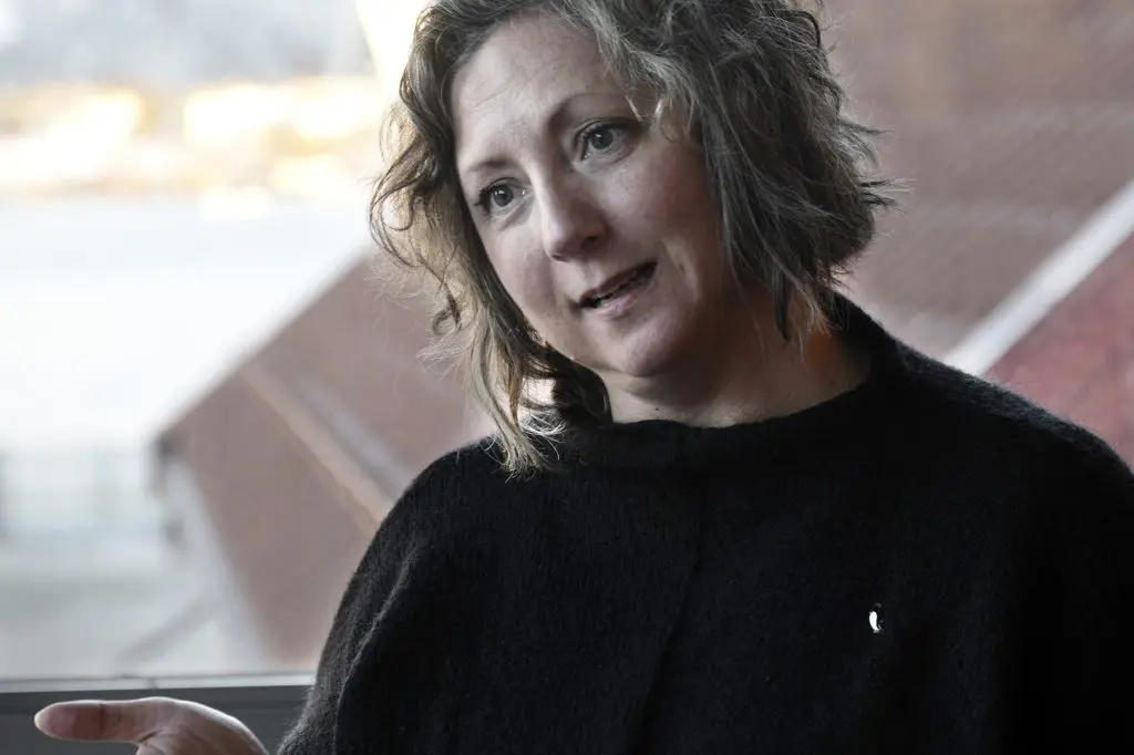 En person med åpen munn