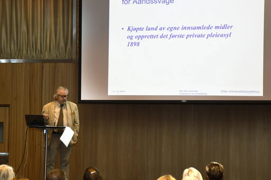 En person som holder en presentasjon