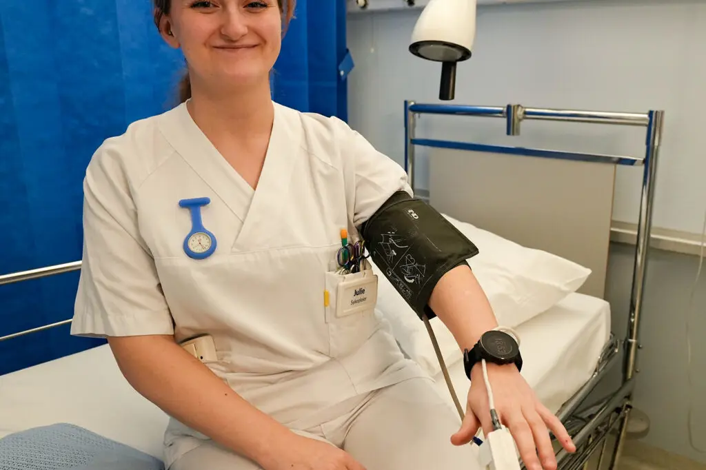 kvam prisen gastrokirurgisk sengepost studiesykepleier Julie Moen Johansen web