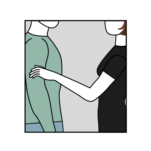 En person som holder en bærbar datamaskin