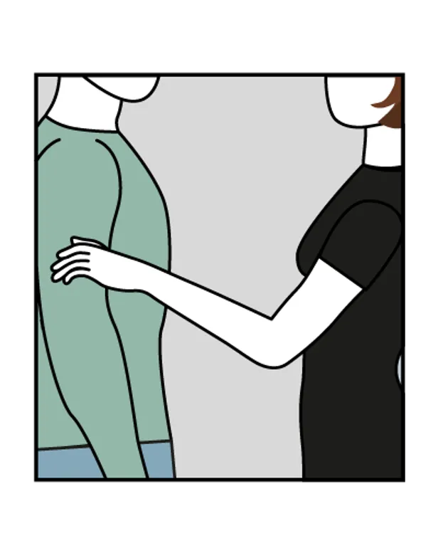 En person som holder en bærbar datamaskin