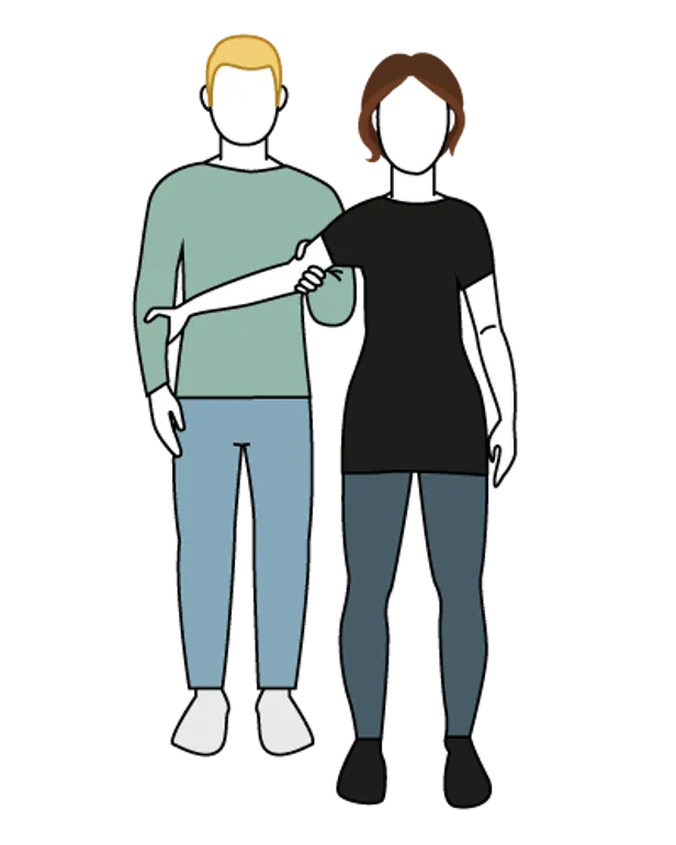 Et par utstillingsdukker iført hvitt og svart